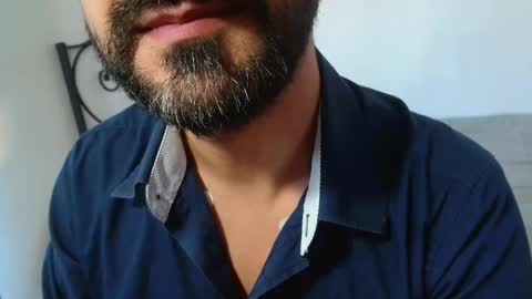 Giov online show from 10.17.25