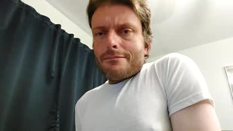 Snapshot of undress_me_ chatting on 04.18.26 undress me online show from 04.18.26