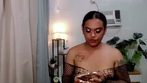 Snapshot of unforgettable_sin chatting on 09.16.25 Bella Shamara Odett online show from 09.16.25