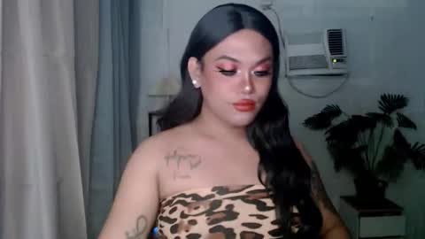 Snapshot of unforgettable_sin chatting on 09.17.25 Bella Shamara Odett online show from 09.17.25