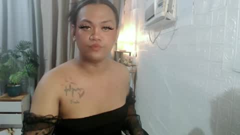 Snapshot of unforgettable_sin chatting on 09.18.25 Bella Shamara Odett online show from 09.18.25