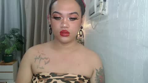 Snapshot of unforgettable_sin chatting on 09.19.25 Bella Shamara Odett online show from 09.19.25