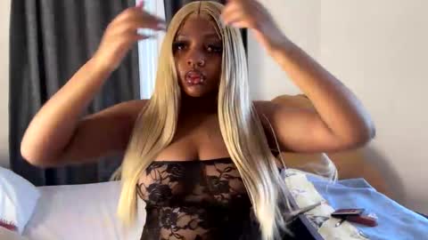 Unholybaddie online show from 12.19.25