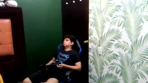 Snapshot of unlimitedfantasy chatting on 10.22.25 Thiago online show from 10.22.25