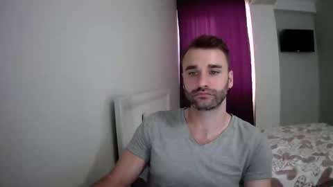 Snapshot of unnknow2024 chatting on 09.16.25 SlavaVibes online show from 09.16.25