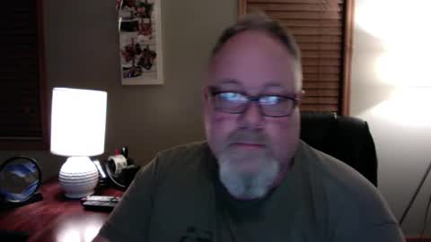 up2later online show from 01.04.25