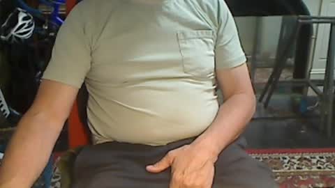 Snapshot of updownunder chatting on 03.02.26 Freddie online show from 03.02.26