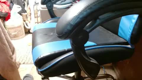 uprailfan1986 online show from 10.22.25