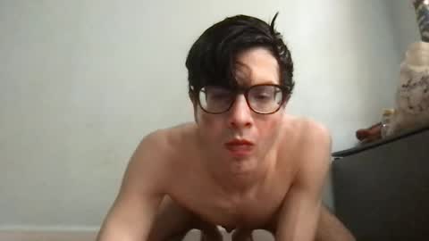 Snapshot of upsetboy chatting on 06.10.26 deaf mute boy online show from 06.10.26