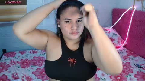 Snapshot of ur_baby_rebbecca chatting on 12.12.24 SINGLE online show from 12.12.24