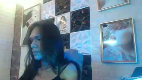 Snapshot of ur_chrizzy_fav chatting on 10.09.25 chrizzy online show from 10.09.25