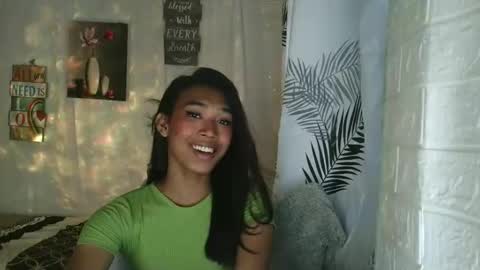 Snapshot of ur_dazzlingmorenaxx chatting on 02.06.26 ur_dazzlingmorenaxx online show from 02.06.26