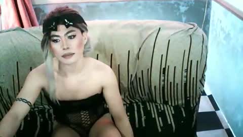 Snapshot of ur_dominatrix chatting on 04.16.26 MISS ANNA online show from 04.16.26
