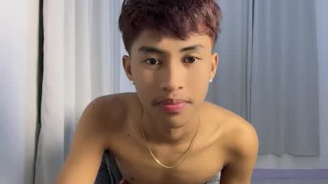 Snapshot of ur_fuckerbttm chatting on 10.27.25 ur_fuckerbttm online show from 10.27.25