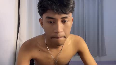 ur_fuckerbttm online show from 11.15.25