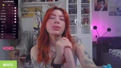 Snapshot of ur_olivia chatting on 10.31.25 Olivia Kaufman online show from 10.31.25