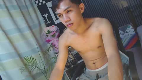 ur_shan21 online show from 04.19.26