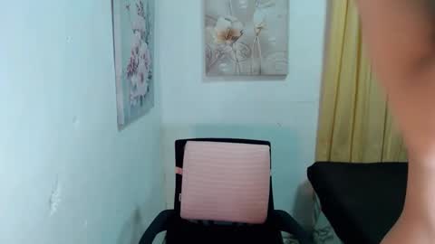 urasian_john20 online show from 11.20.25