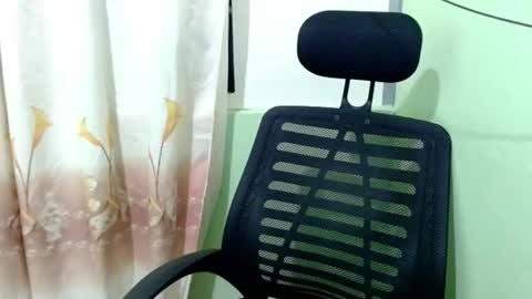 urasian_joy online show from 10.27.25