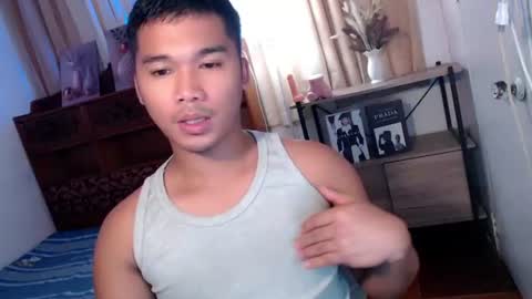 Snapshot of urasian_jpxx chatting on 06.12.26 JAMES online show from 06.12.26