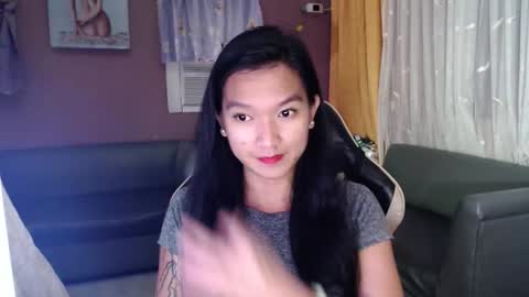 NEWRA  ALLISON online show from 11.04.25