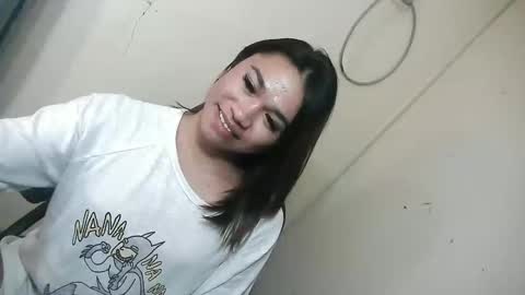 Snapshot of urasian_pinayxxx chatting on 04.30.26 Alvie online show from 04.30.26