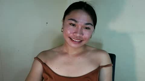 Snapshot of urasian_pinayxxx chatting on 05.12.26 Alvie online show from 05.12.26