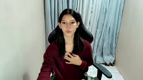 Snapshot of urasian_prettyjane chatting on 07.16.26 Jane online show from 07.16.26