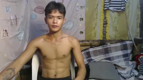 Snapshot of urasian_rey chatting on 06.04.26 urasian_rey online show from 06.04.26