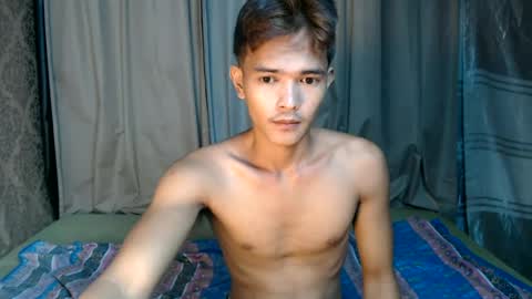 Snapshot of urasian_rey chatting on 06.19.26 urasian_rey online show from 06.19.26