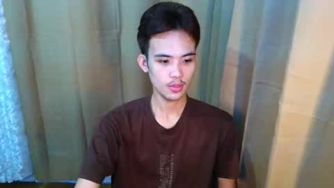 Snapshot of urasiancumboix2 chatting on 05.21.26 urasiancumboix2 online show from 05.21.26