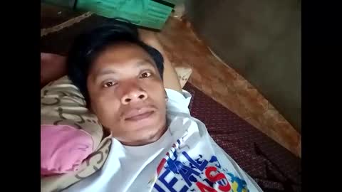 Snapshot of urasiandreamboyx chatting on 09.22.25 John online show from 09.22.25