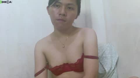 Snapshot of urasianlover69x chatting on 01.08.25 rai online show from 01.08.25