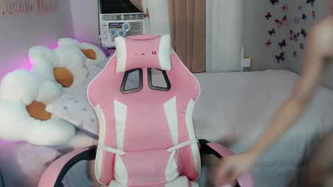 lianne online show from 01.20.25