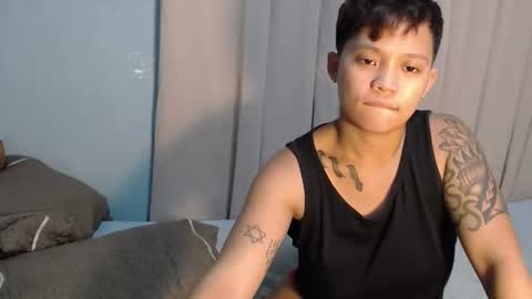 Snapshot of urbbgurl_lynxx chatting on 04.22.26 Urbbgurl lynxx online show from 04.22.26