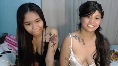 Snapshot of urbbgurl_lynxx chatting on 04.24.26 Urbbgurl lynxx online show from 04.24.26