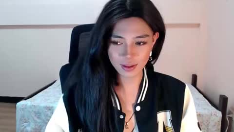 Miss alexa online show from 04.30.26