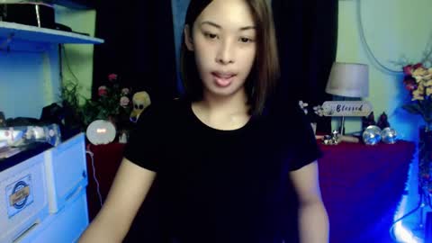 Snapshot of urcrushnextdoor_ chatting on 12.28.24 urcrushnextdoor_ online show from 12.28.24