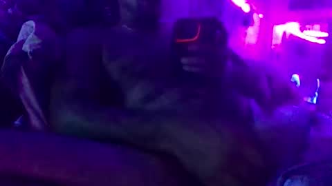 urdaddy875867 online show from 10.12.25