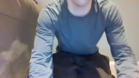 Snapshot of urdadsfleshlight chatting on 04.29.26 Stratton online show from 04.29.26