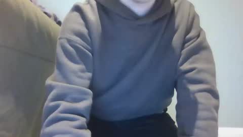 Snapshot of urdadsfleshlight chatting on 05.20.26 Stratton online show from 05.20.26
