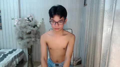 urdreamboy_doms online show from 04.21.26