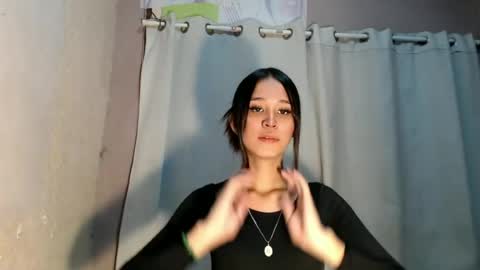 Snapshot of urdreamgirl_stephanie chatting on 06.22.26 stephanie online show from 06.22.26