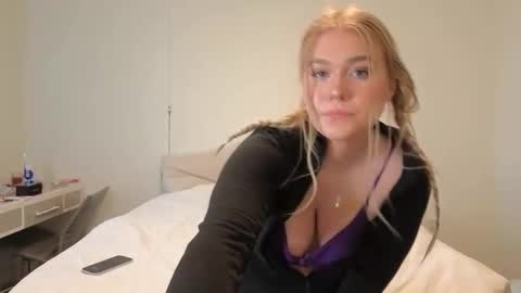 Maryia Kay online show from 02.11.25