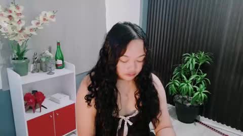 Snapshot of urfavouritecravings chatting on 02.08.26 Scarlet online show from 02.08.26