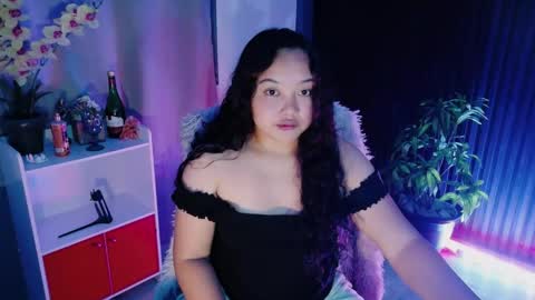 Snapshot of urfavouritecravings chatting on 03.11.26 Scarlet online show from 03.11.26