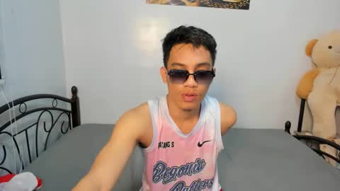 urfucker_vinz online show from 02.16.26