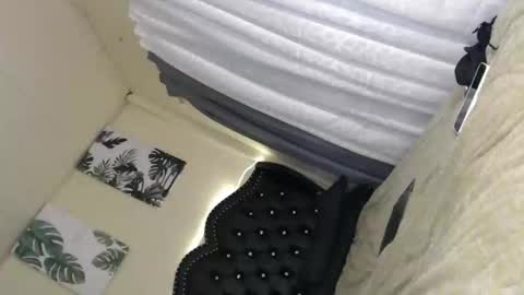 Snapshot of urgirljen chatting on 02.19.26 amara online show from 02.19.26