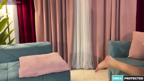 Jenny online show from 12.28.24