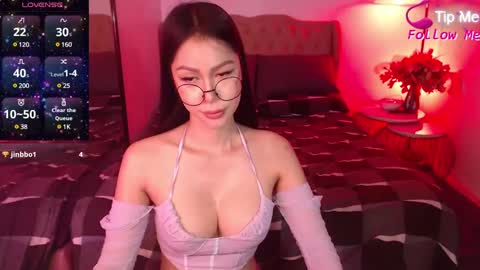 Snapshot of urgoddessofsex chatting on 01.11.25 angela online show from 01.11.25